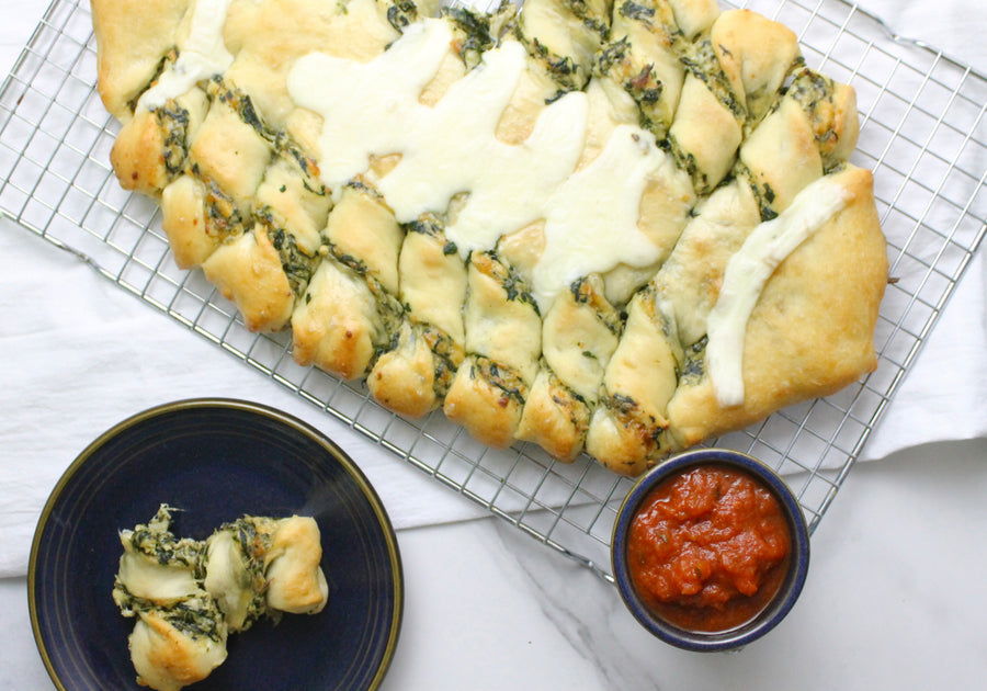 Pull Apart Cheesy Spinach Bread